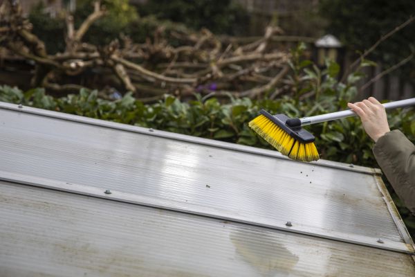 Professional Aluminum Roof Cleaning